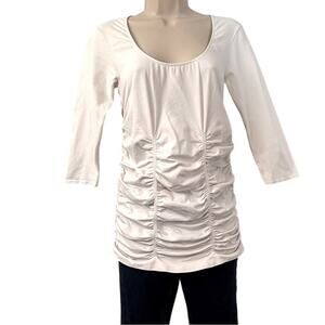 Last Tango White Fitted Seamless Ruched 3/4 sleeve Scoop Neck Top Everyday Basic